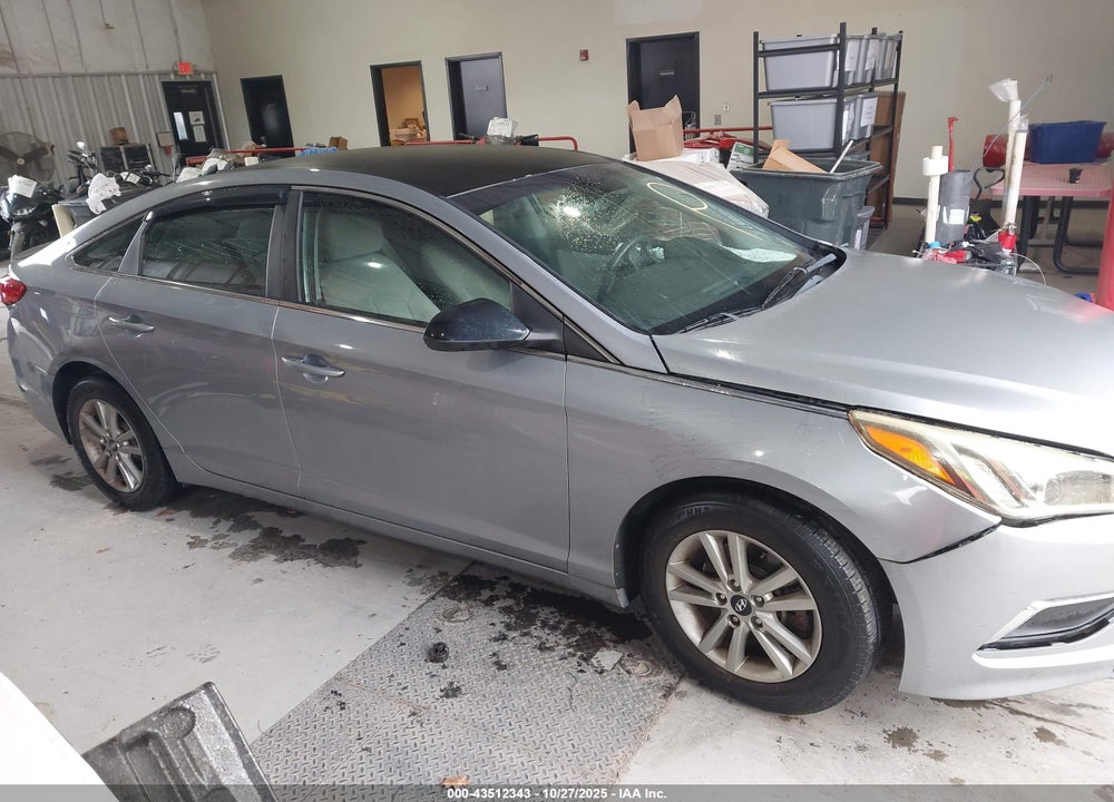 2016 HYUNDAI SONATA SE VIN: 5NPE24AF0GH337582