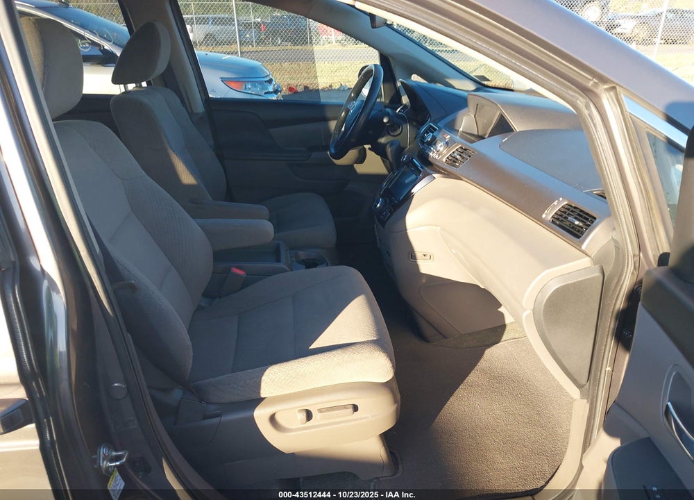 2016 HONDA ODYSSEY SE VIN: 5FNRL5H39GB118778