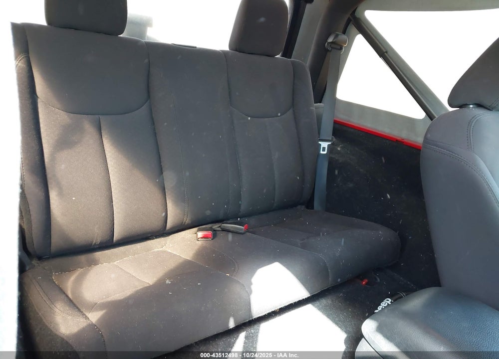 2015 JEEP WRANGLER / VIN: 1C4AJWAGXFL594779