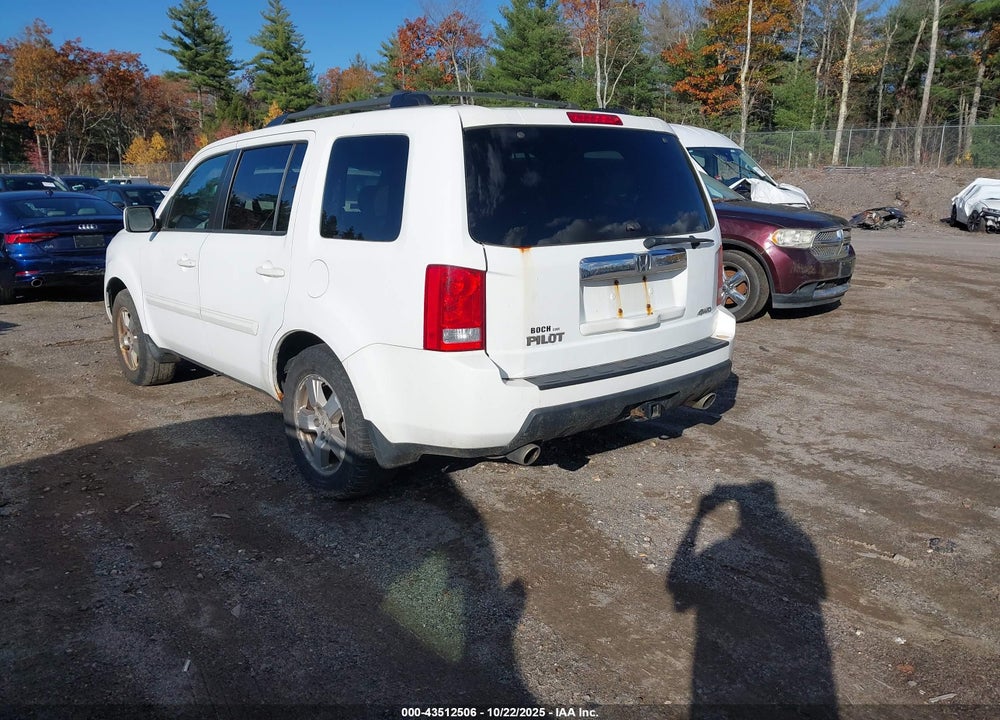 2011 HONDA PILOT EX VIN: 5FNYF4H47BB029242