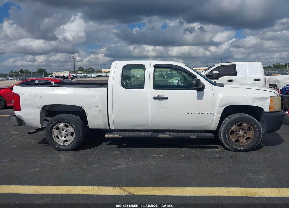 2008 CHEVROLET SILVERADO 1500 WORK TRUCK VIN: 1GCEC19X58Z277902
