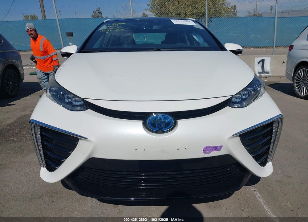 2018 TOYOTA MIRAI VIN: JTDBVRBD9JA005255