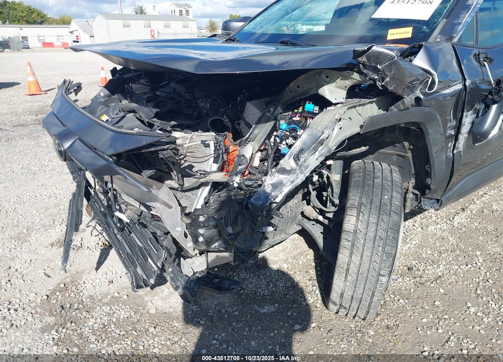 2022 TOYOTA RAV4 VIN: 2T3P1RFV7NC282113
