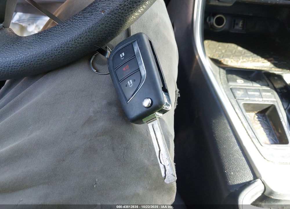 2019 TOYOTA RAV4 LE VIN: JTMH1RFV0KD003869