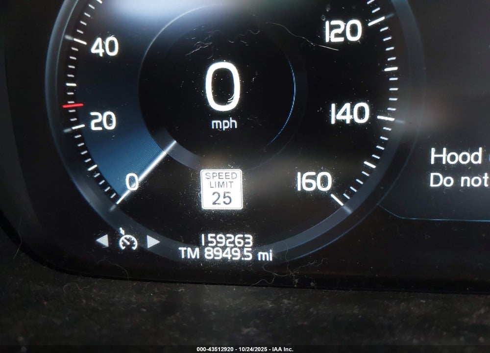 2016 VOLVO XC90 T6 MOMENTUM VIN: YV4A22PK9G1041469