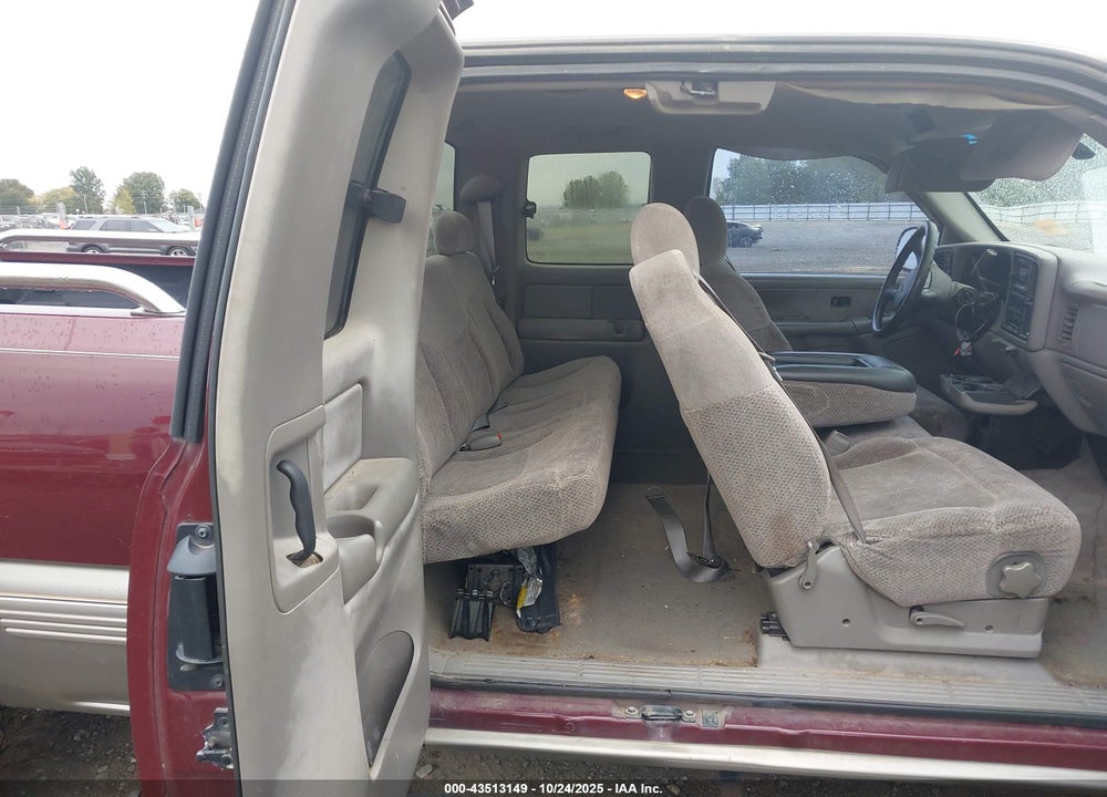 1999 CHEVROLET SILVERADO 1500 LS VIN: 1GCEK19T8XE231163