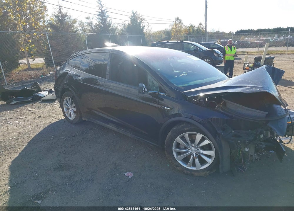 2016 TESLA MODEL X 60D/70D/75D/90D/P100D VIN: 5YJXCBE26GF025153