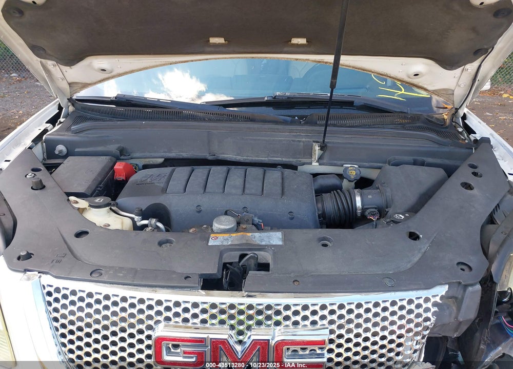 2011 GMC ACADIA DENALI VIN: 1GKKVTED3BJ321460