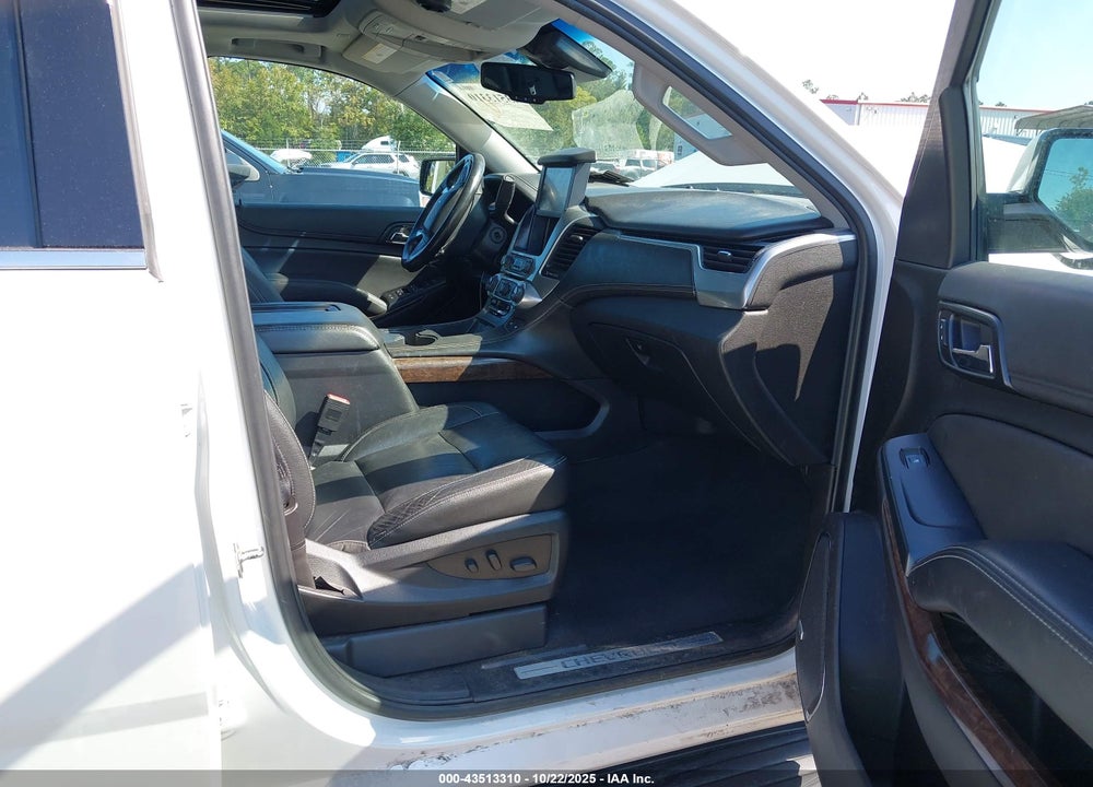 2019 CHEVROLET SUBURBAN LT VIN: 1GNSKHKC1KR348422
