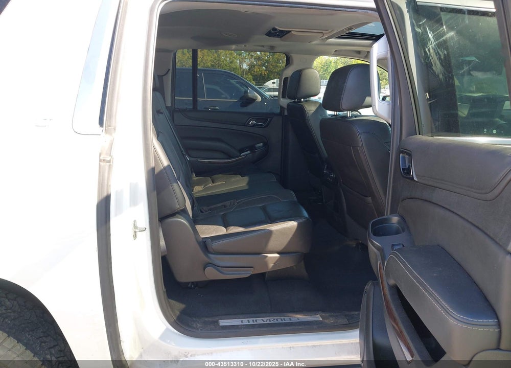 2019 CHEVROLET SUBURBAN LT VIN: 1GNSKHKC1KR348422