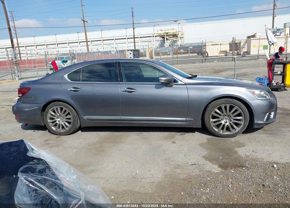 2015 LEXUS LS 460 VIN: JTHBL5EF5F5137892
