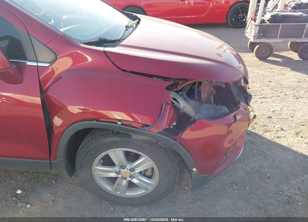 2018 CHEVROLET TRAX LT VIN: 3GNCJLSB5JL232194