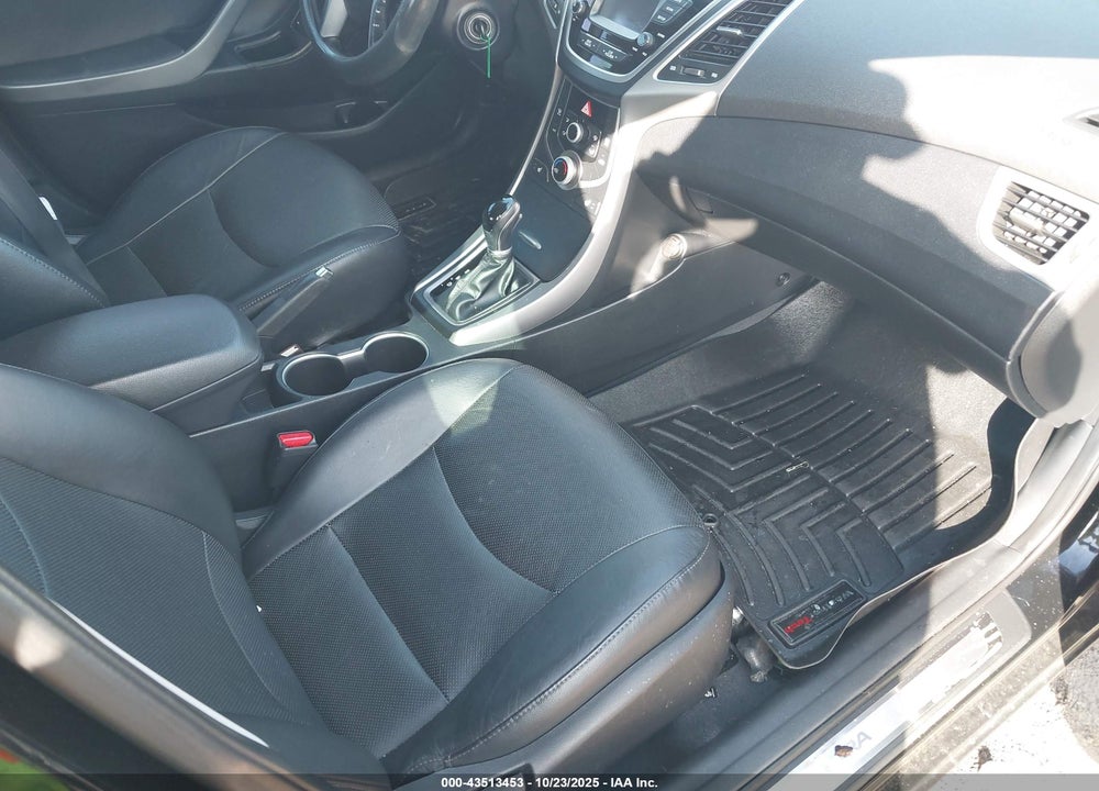 2015 HYUNDAI ELANTRA VIN: 5NPDH4AEXFH624301