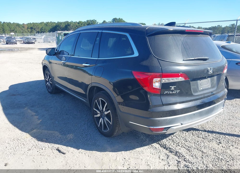 2019 HONDA PILOT TOURING VIN: 5FNYF5H91KB011966