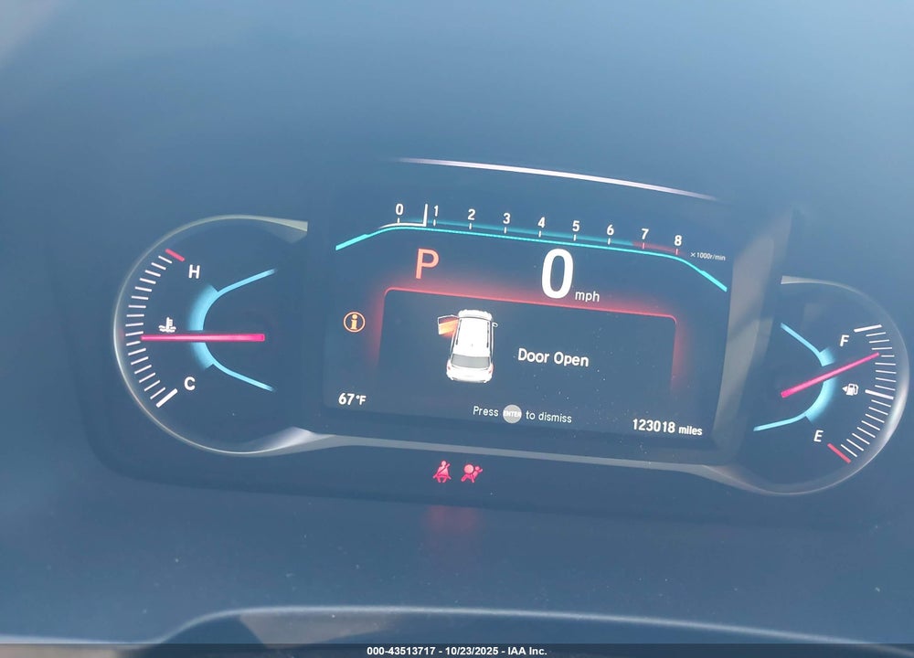 2019 HONDA PILOT TOURING VIN: 5FNYF5H91KB011966