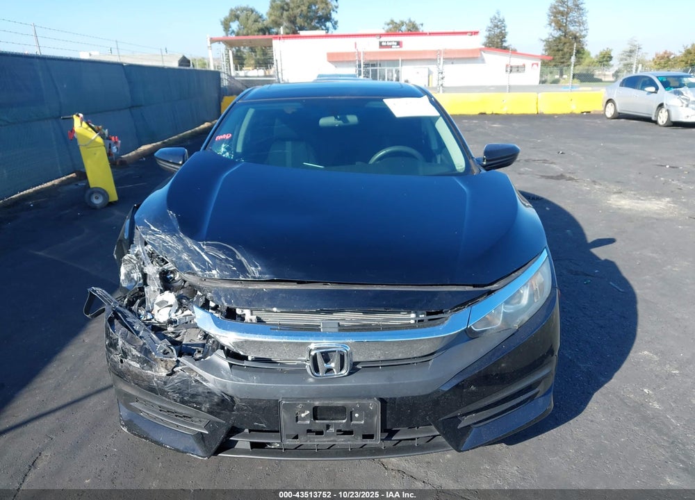 2017 HONDA CIVIC VIN: 2HGFC2F72HH514829