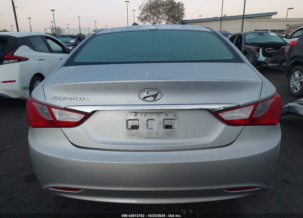 2013 HYUNDAI SONATA GLS VIN: 5NPEB4AC2DH652059