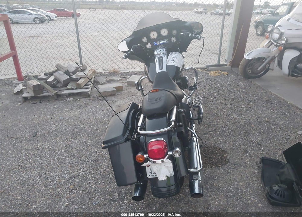 2008 HARLEY-DAVIDSON FLHX VIN: 1HD1KB4128Y698250