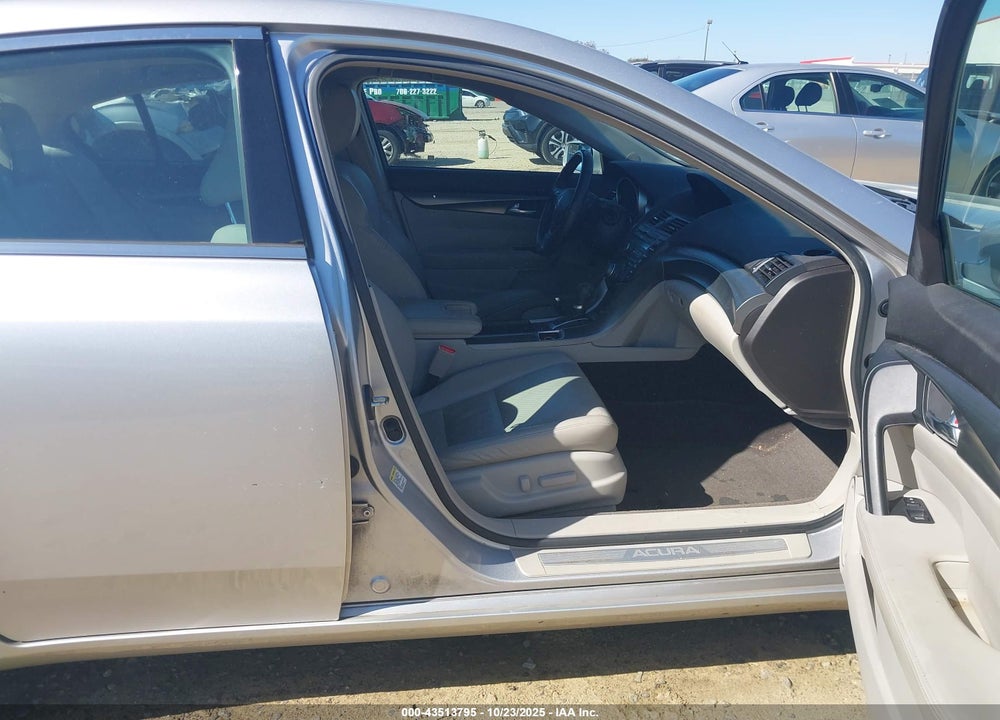 2013 ACURA TL 3.5 VIN: 19UUA8F51DA017133