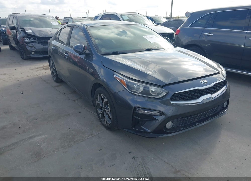 2019 KIA FORTE LXS VIN: 3KPF24AD1KE114578