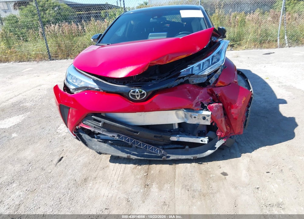 2020 TOYOTA C-HR XLE VIN: JTNKHMBX0L1087461