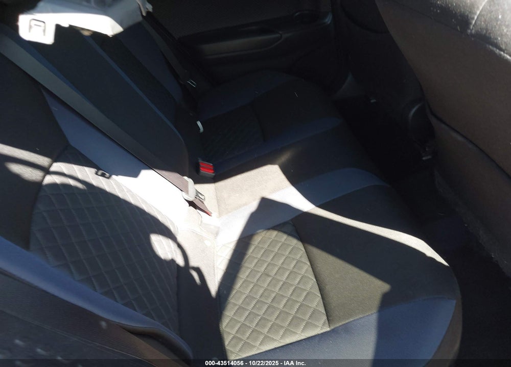 2020 TOYOTA C-HR XLE VIN: JTNKHMBX0L1087461