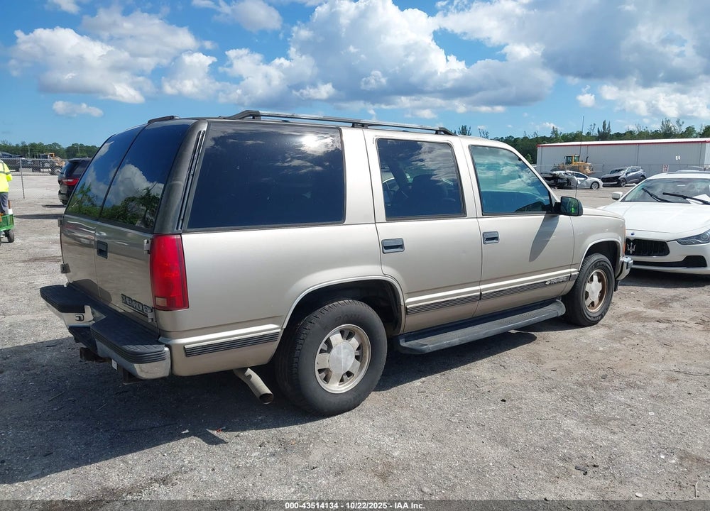 1999 CHEVROLET TAHOE LT VIN: 1GNEC13R0XR145632