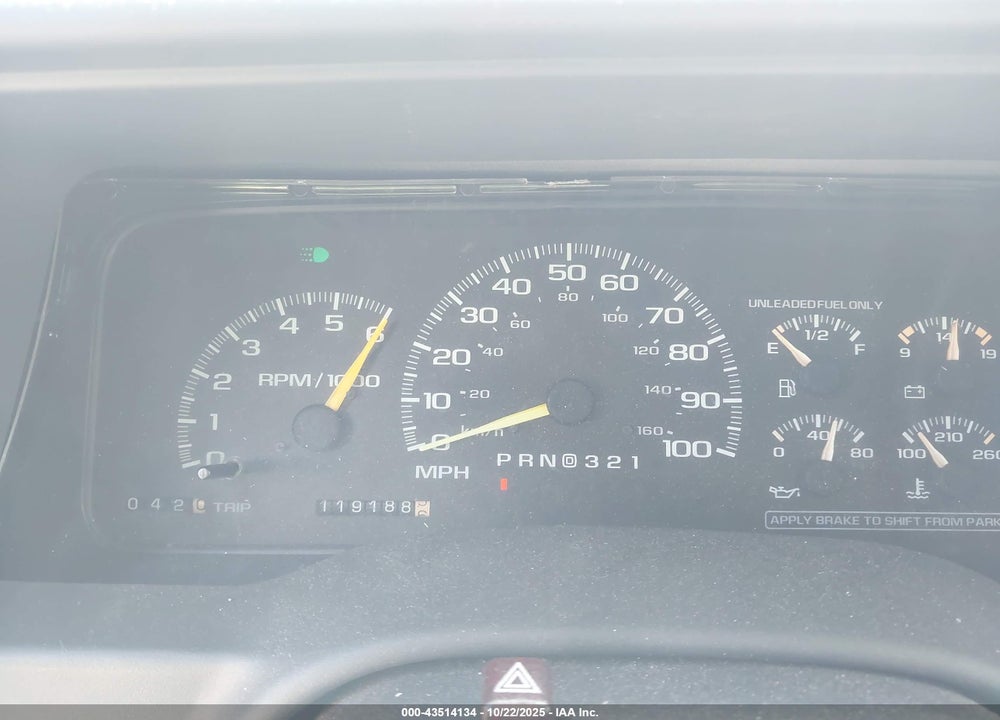 1999 CHEVROLET TAHOE LT VIN: 1GNEC13R0XR145632