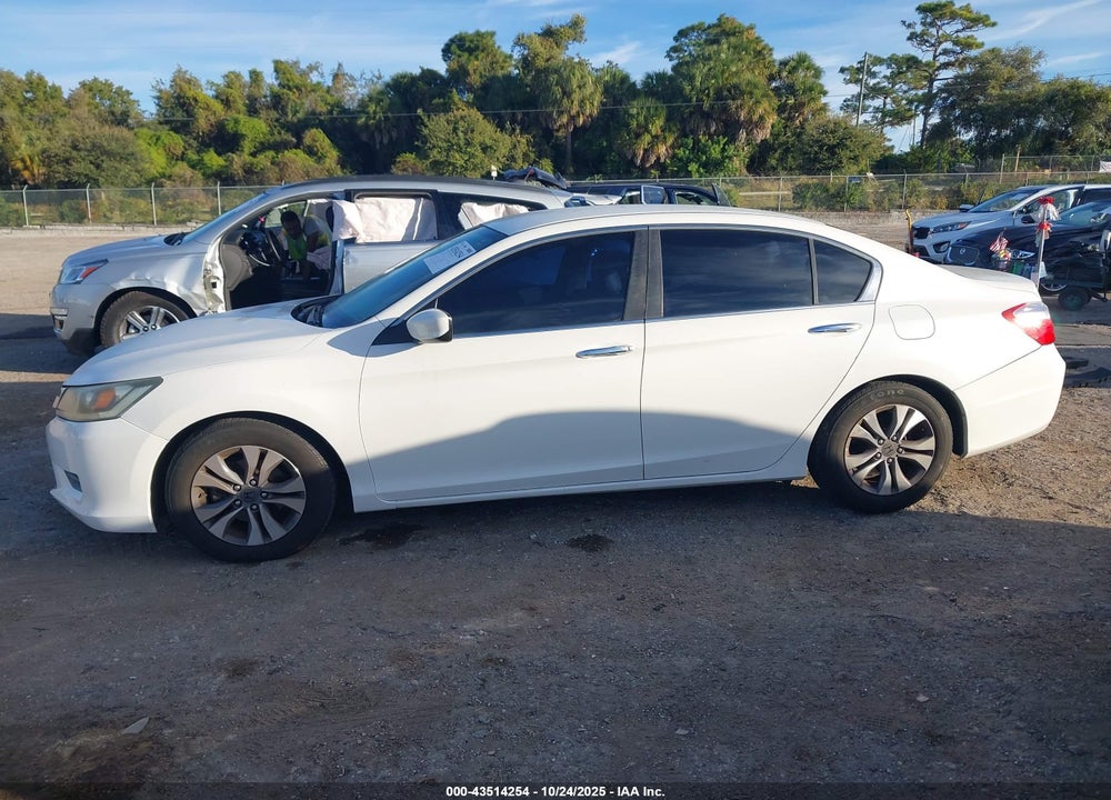2013 HONDA ACCORD VIN: 1HGCR2F39DA226992