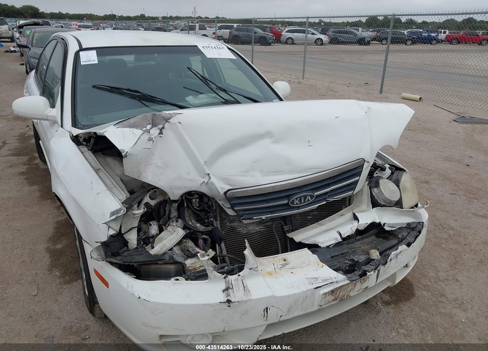 2006 KIA OPTIMA VIN: KNAGD126865465550