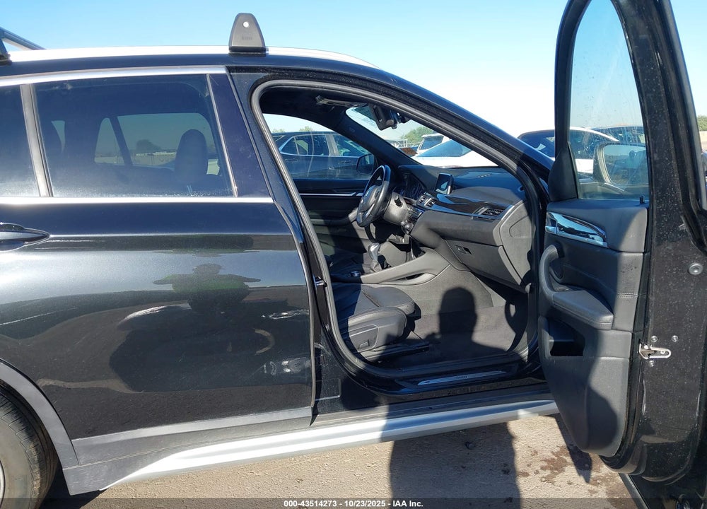 2018 BMW X1 XDRIVE28I VIN: WBXHT3C31J5K28498