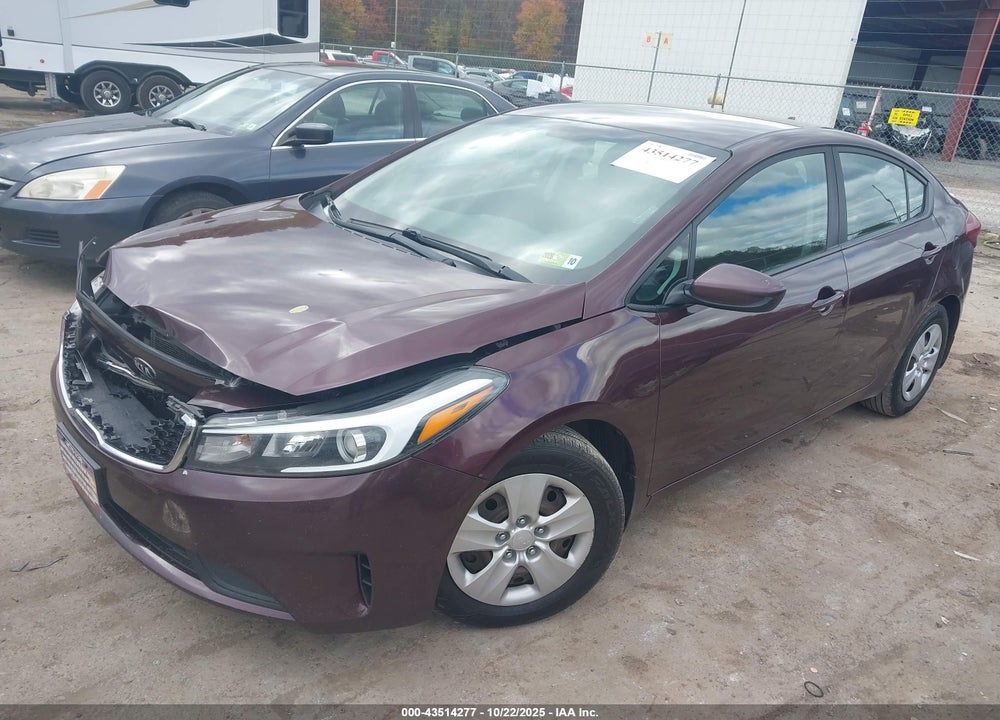 2017 KIA FORTE LX VIN: 3KPFK4A73HE076371