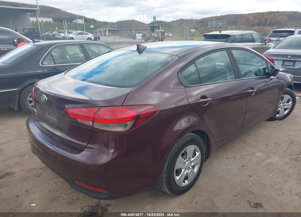 2017 KIA FORTE LX VIN: 3KPFK4A73HE076371