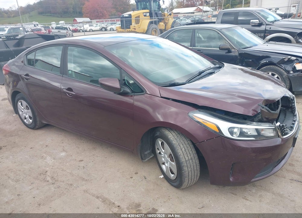 2017 KIA FORTE LX VIN: 3KPFK4A73HE076371