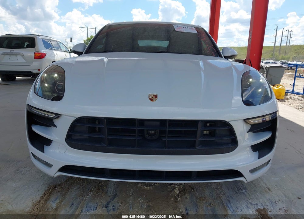 2018 PORSCHE MACAN GTS VIN: WP1AG2A5XJLB62058