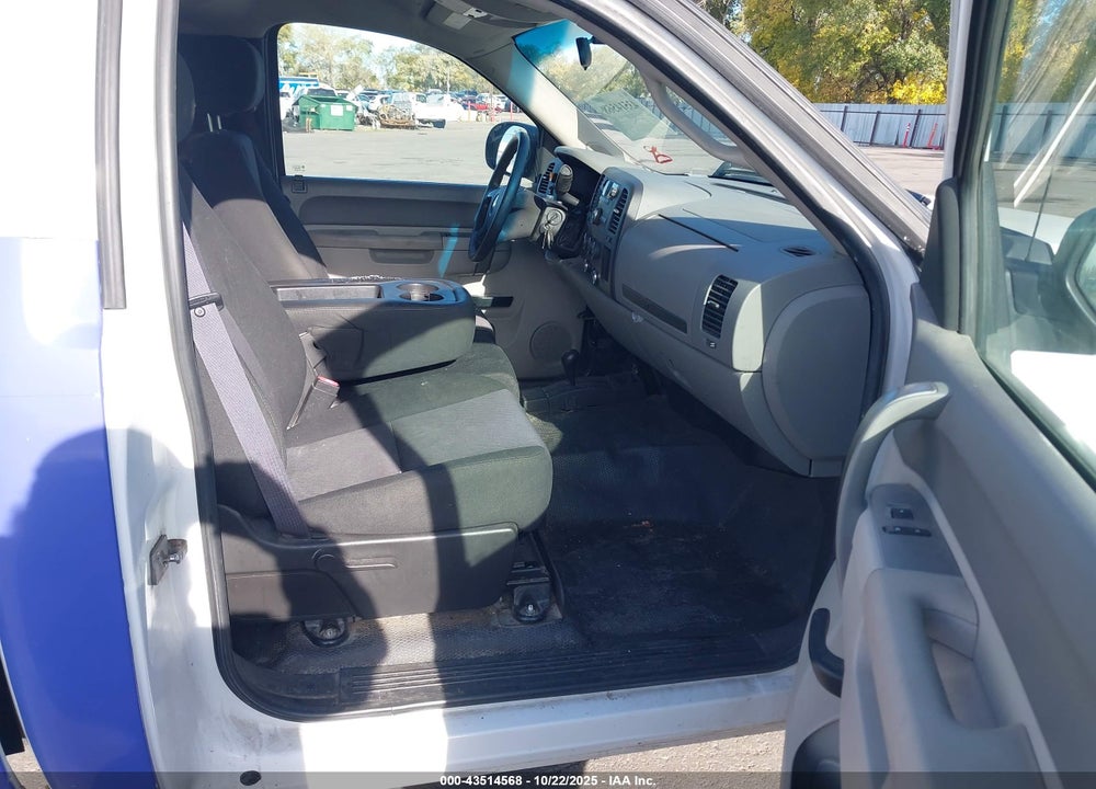2011 CHEVROLET SILVERADO 1500 WORK TRUCK VIN: 1GCNKPE0XBZ189563