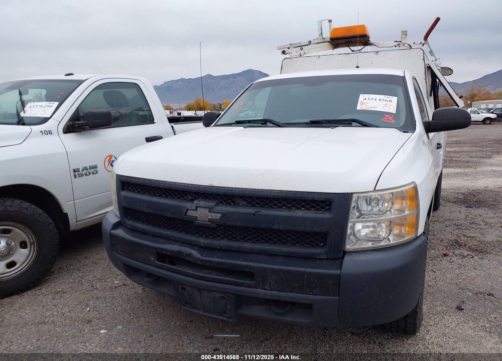 2011 CHEVROLET SILVERADO 1500 WORK TRUCK VIN: 1GCNKPE0XBZ189563