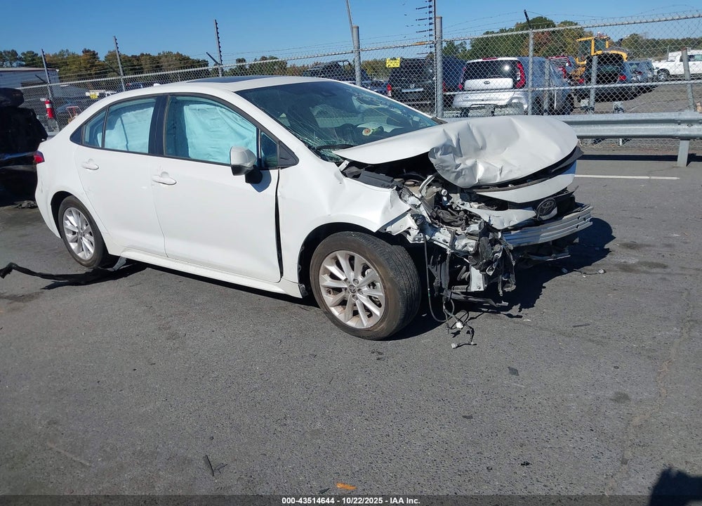 2020 TOYOTA COROLLA LE VIN: 5YFHPRAE5LP074697