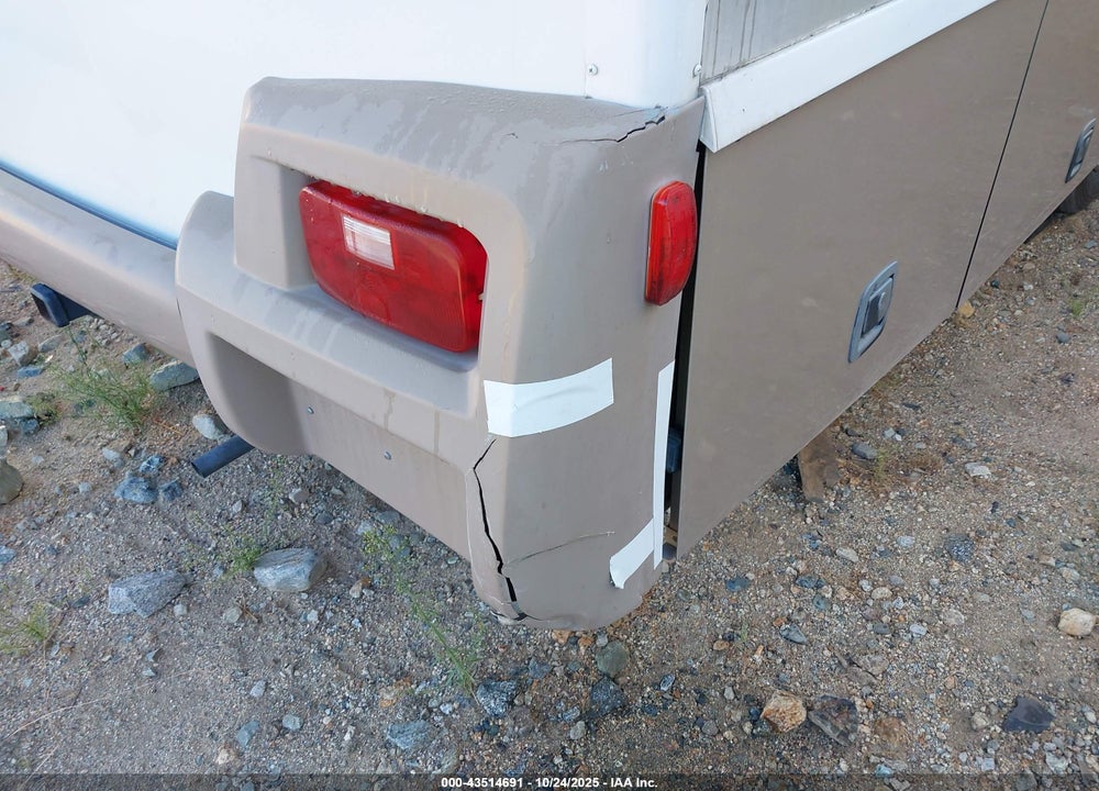 2006 FORD F550 SUPER DUTY STRIPPED CHASS VIN: 1F6MF53Y860A08485