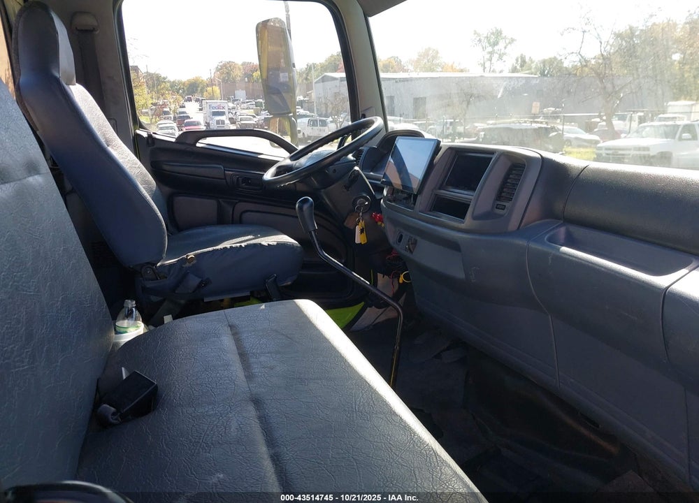 2005 HINO 165 VIN: JHBNB6JM851S10049