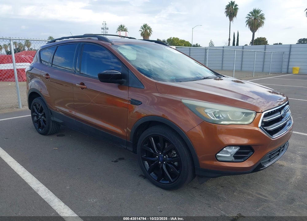 2017 FORD ESCAPE SE VIN: 1FMCU9GD3HUC27231