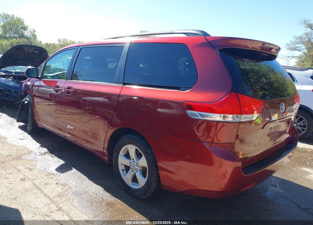 2011 TOYOTA SIENNA LE V6 VIN: 5TDKK3DC3BS080158