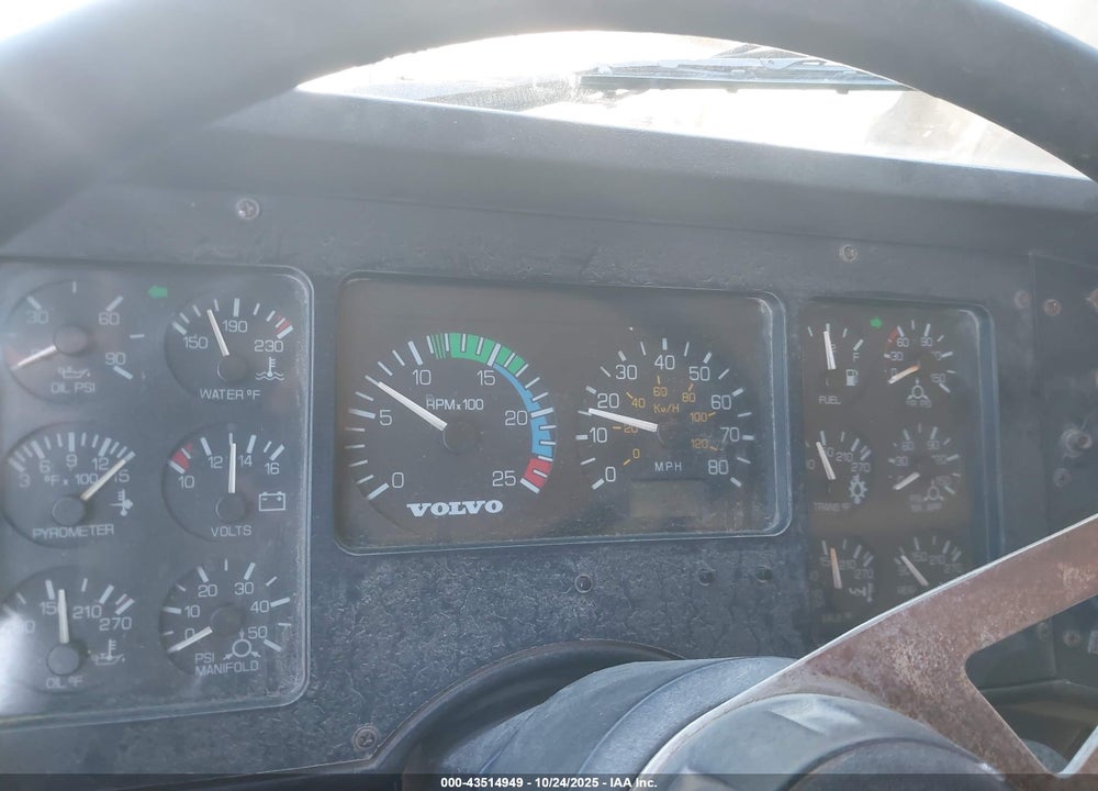 1998 VOLVO CONVENTIONAL WG VIN: 4VHJCCGF2WN861573