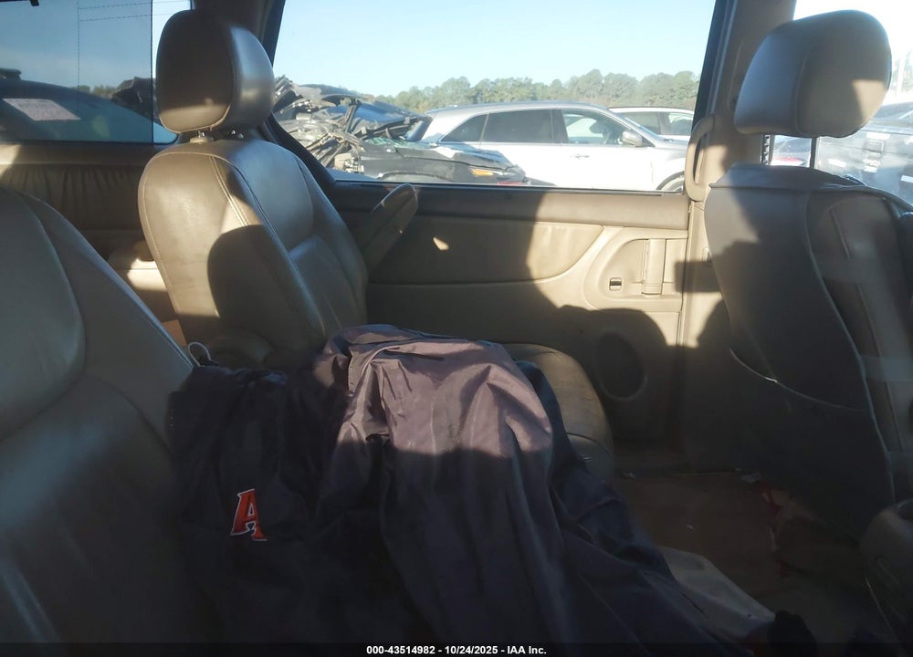 2004 TOYOTA SIENNA XLE VIN: 5TDZA22C74S149578