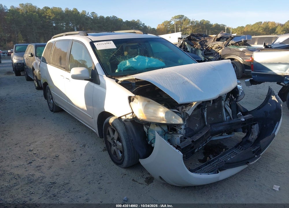2004 TOYOTA SIENNA XLE VIN: 5TDZA22C74S149578