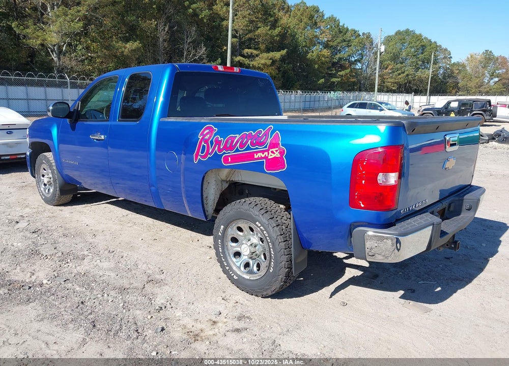 2011 CHEVROLET SILVERADO 1500 LS VIN: 1GCRCREA1BZ185646