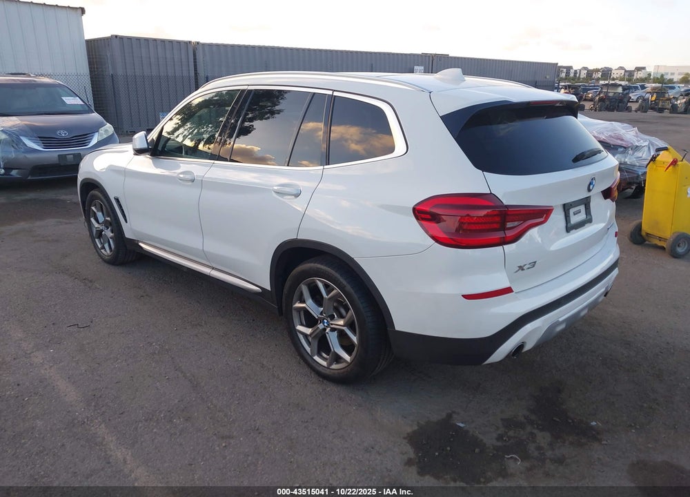 2021 BMW X3 VIN: 5UXTY5C00M9G46673