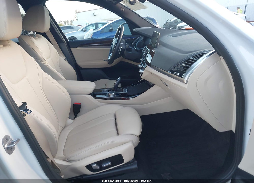 2021 BMW X3 VIN: 5UXTY5C00M9G46673
