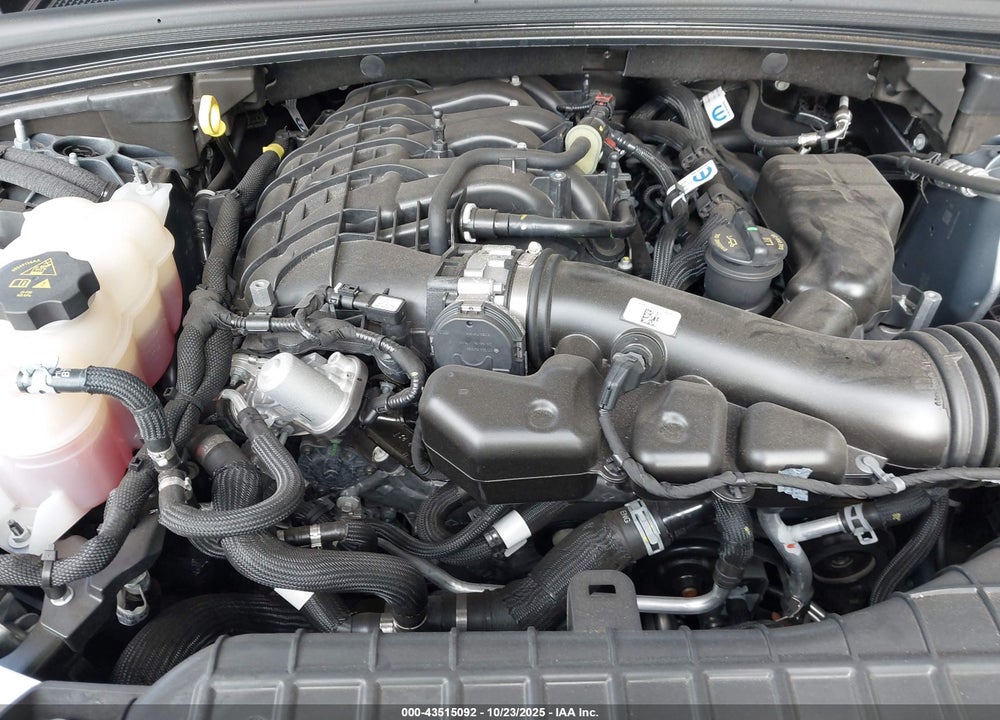2024 JEEP GRAND CHEROKEE L LAREDO X 4X4 VIN: 1C4RJKAGXR8618842