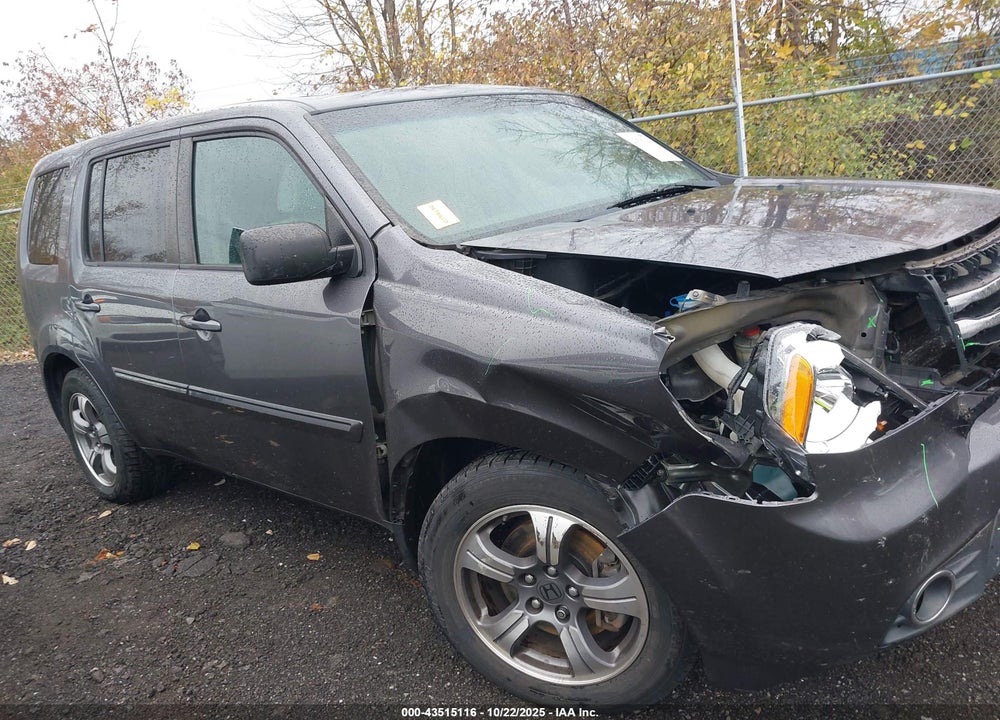 2015 HONDA PILOT VIN: 5FNYF4H38FB019252